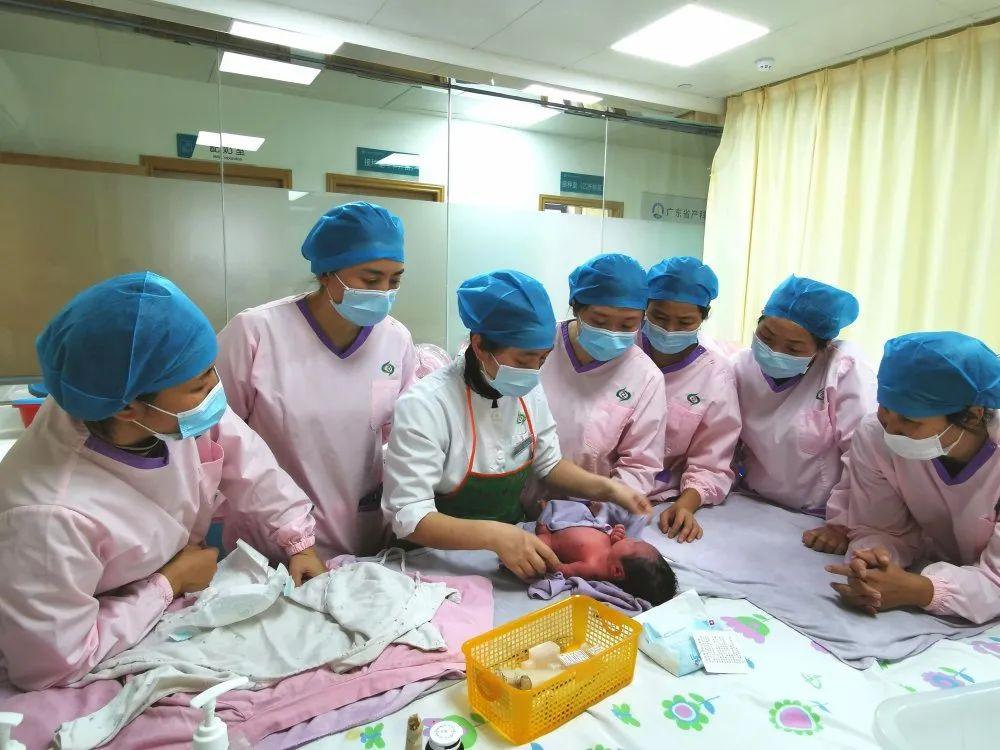磐石市妇婴监护型护送